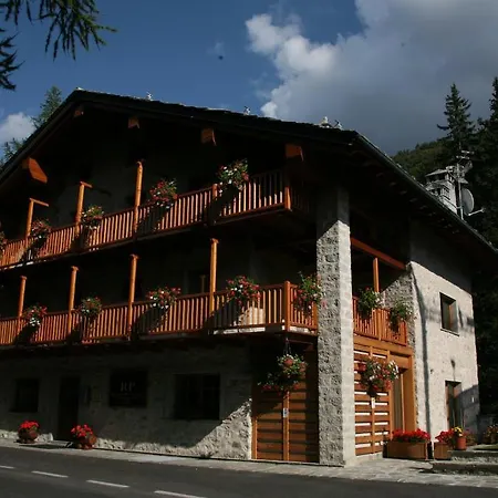 Planpincieux Aparthotel Courmayeur