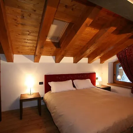 Aparthotel Planpincieux 3*